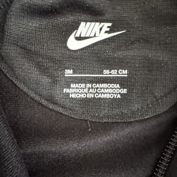 Nike Baby Boy Piece Tracksuit Coverall ~ Black Red, 3 month Infant Full Zip - Picture 3 of 8